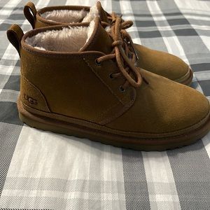 Mens brown uggs size 7